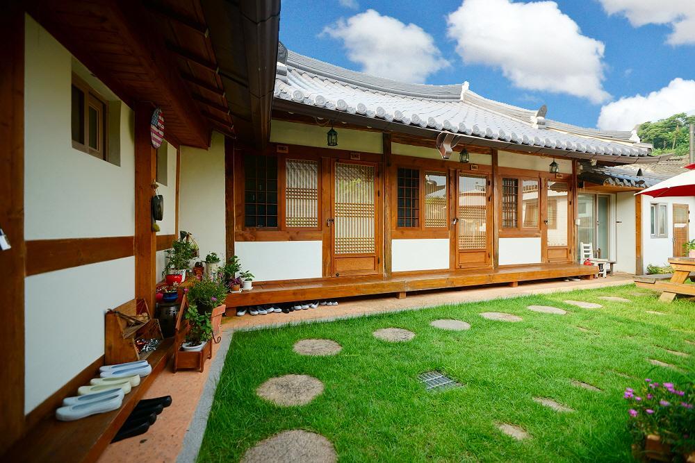 Hanok Dream Jeonju Exterior photo